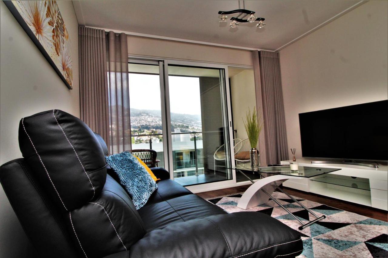 פונשל Madalenas Palace Apartment מראה חיצוני תמונה